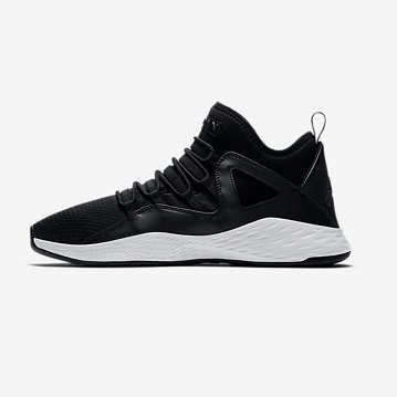 Basket Nike Air Jordan Formula 23 à 64,97 € au lieu de 130 €